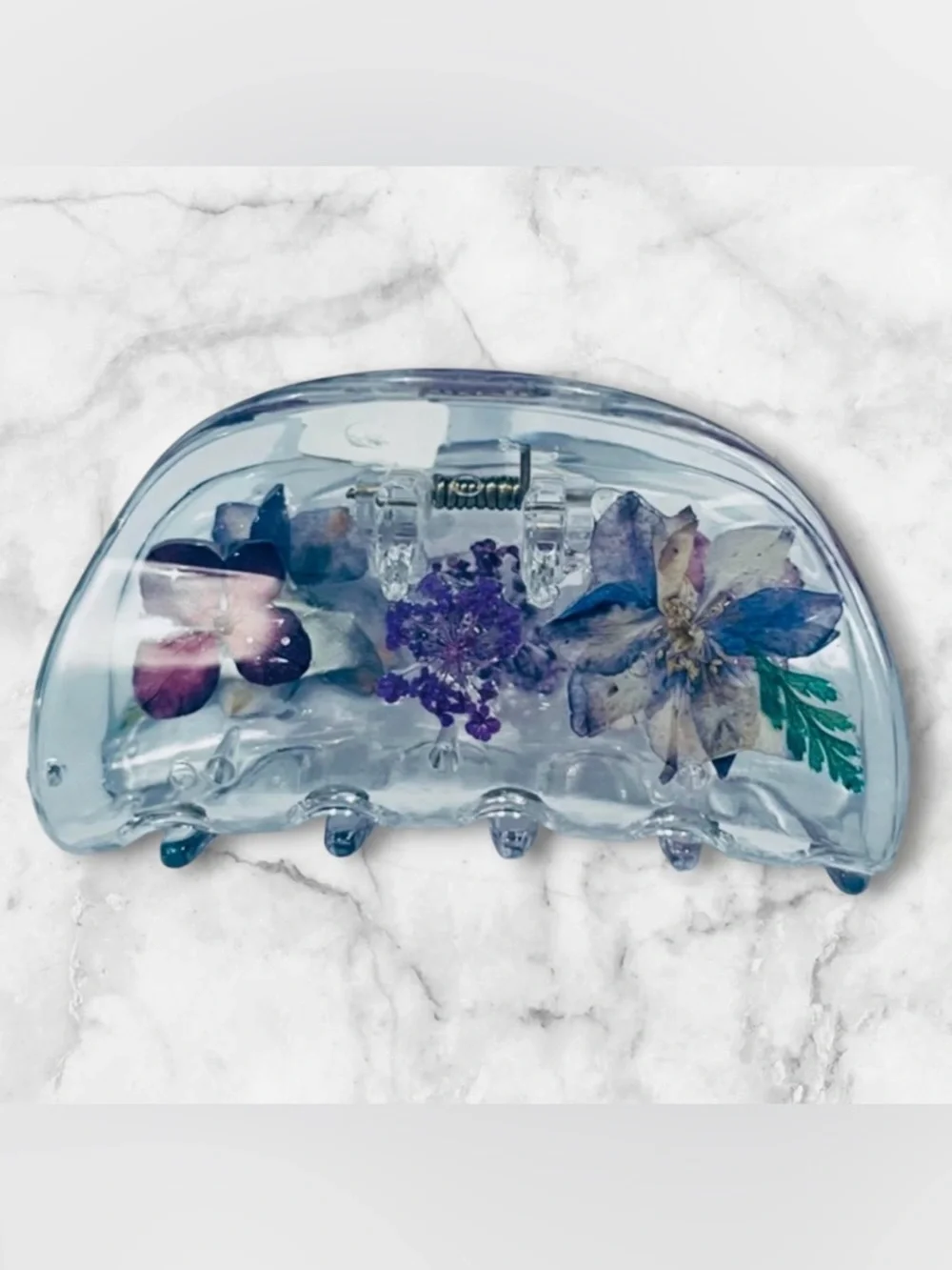 NWT Clear Floral Hair Claw Clip